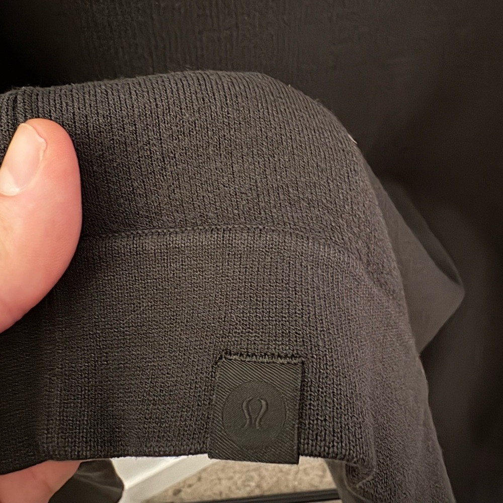 Lululemon Knit Hoodie Pullover Dark Green Long Sleeve Front Pockets Medium - Picture 6 of 6
